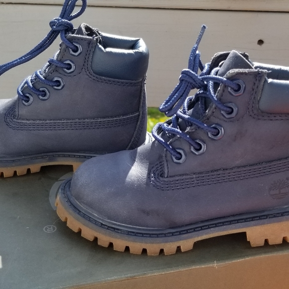 Toddler Timberland 7.5c - Picture 3 of 8
